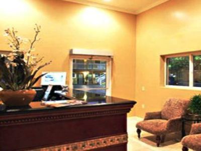 Signature Hotel 2*